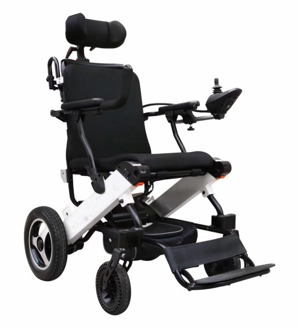 UTE-8001 Portable Electric Wheelchair(With plug-in battery)